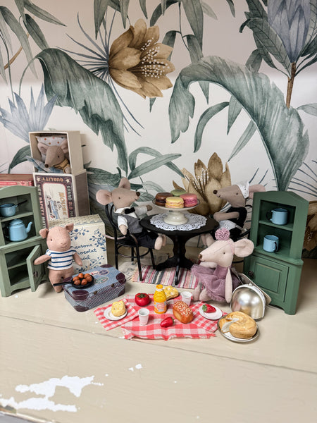 Corner Cabinet, Mouse -Dark Green