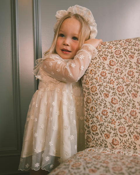 GATHERED HEADBAND EMBROIDERED DAISY