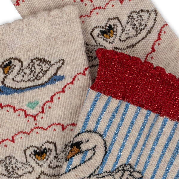 2 pack swan socks