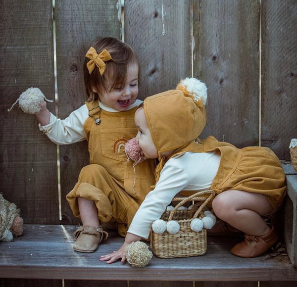 POM BONNET OCHRE
