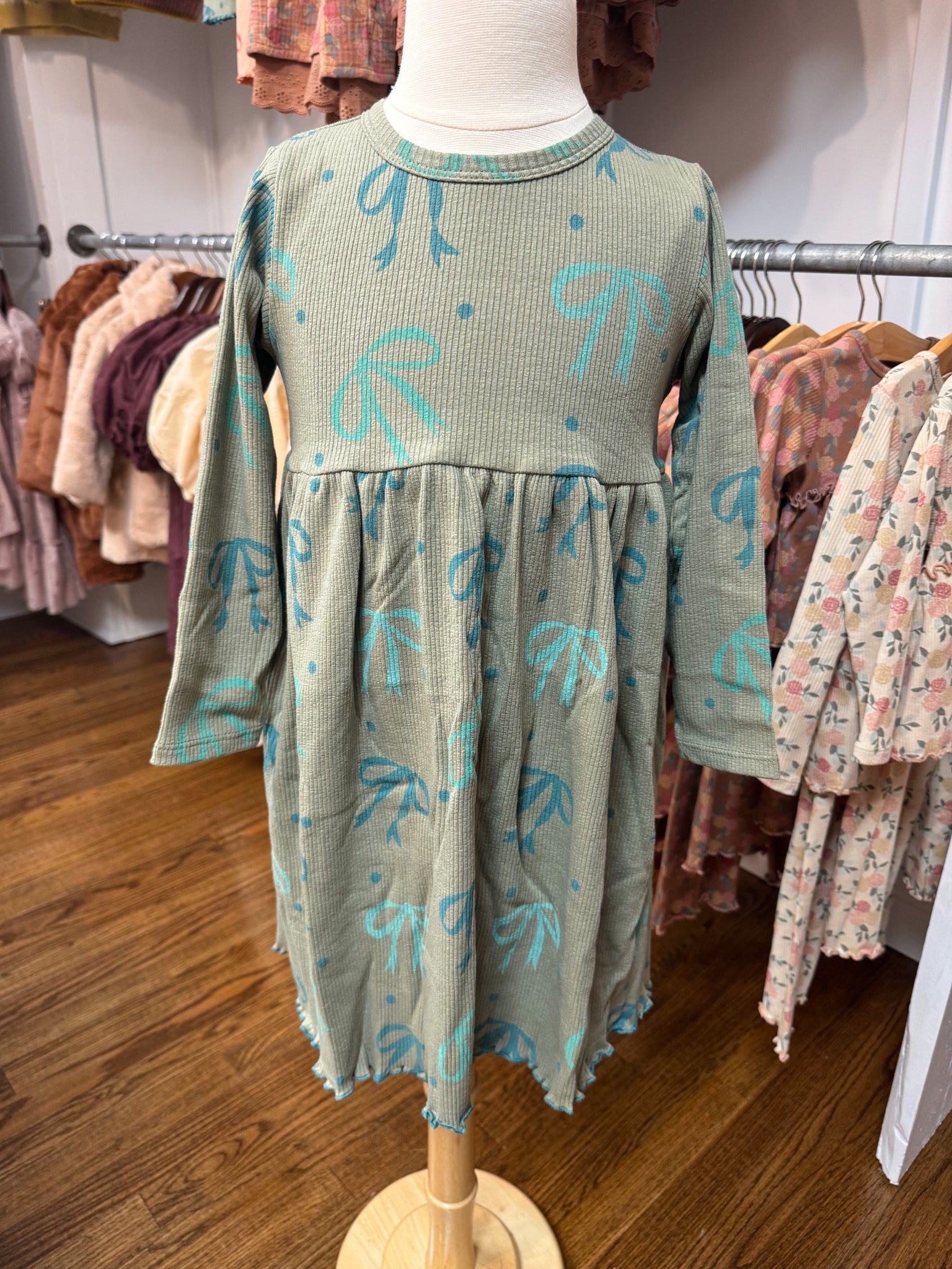 Rib Long Sleeve Dress: Green Bows