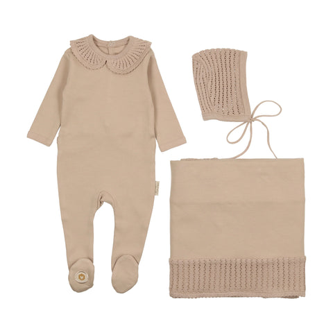 GRACEFUL COLLAR LAYETTE SET TAUPE