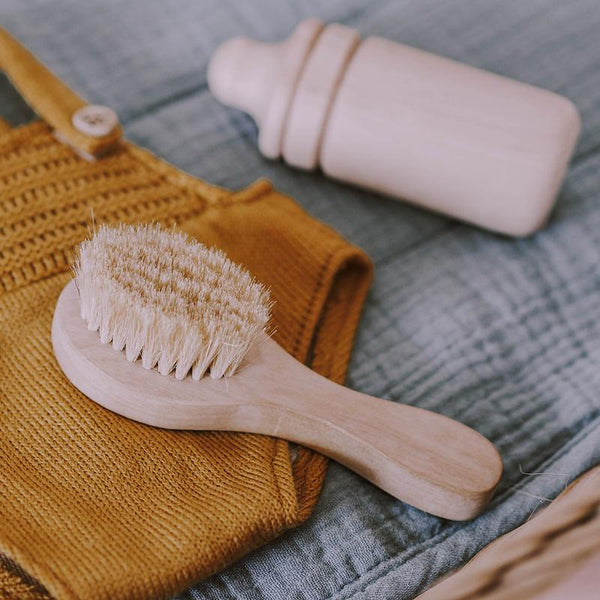 DINKUM DOLLS BRUSH