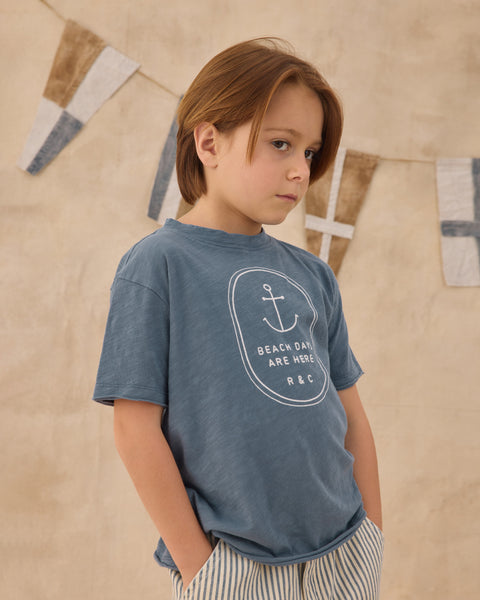 Raw Edge Tee || Beach Days