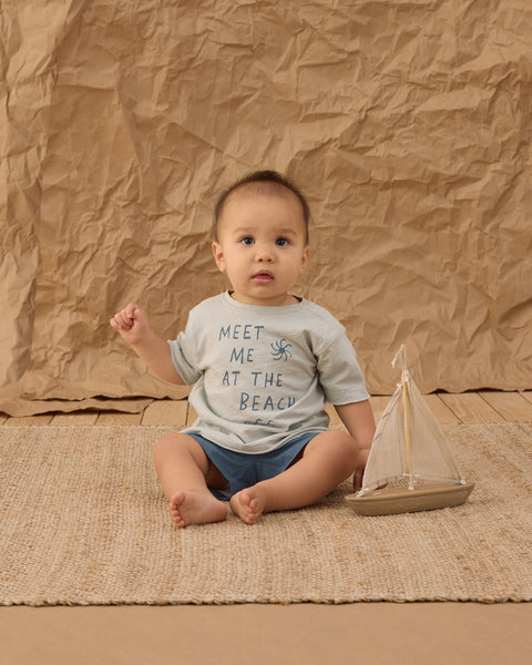 Raw Edge Tee || Meet Me At The Beach