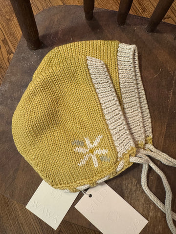 Knitted Bonnet Daisy