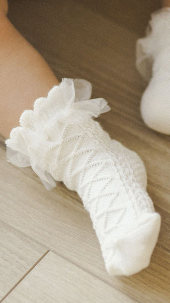 Ruffle Socks || Ivory, Golden